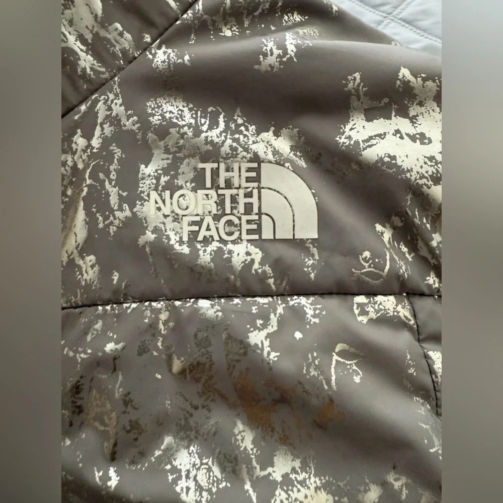 The North Face‎ Kids Reversible Metallic Gray Puffer Jacket